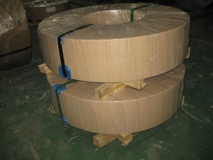 冷軋帶鋼成品纏繞+木架(jia)