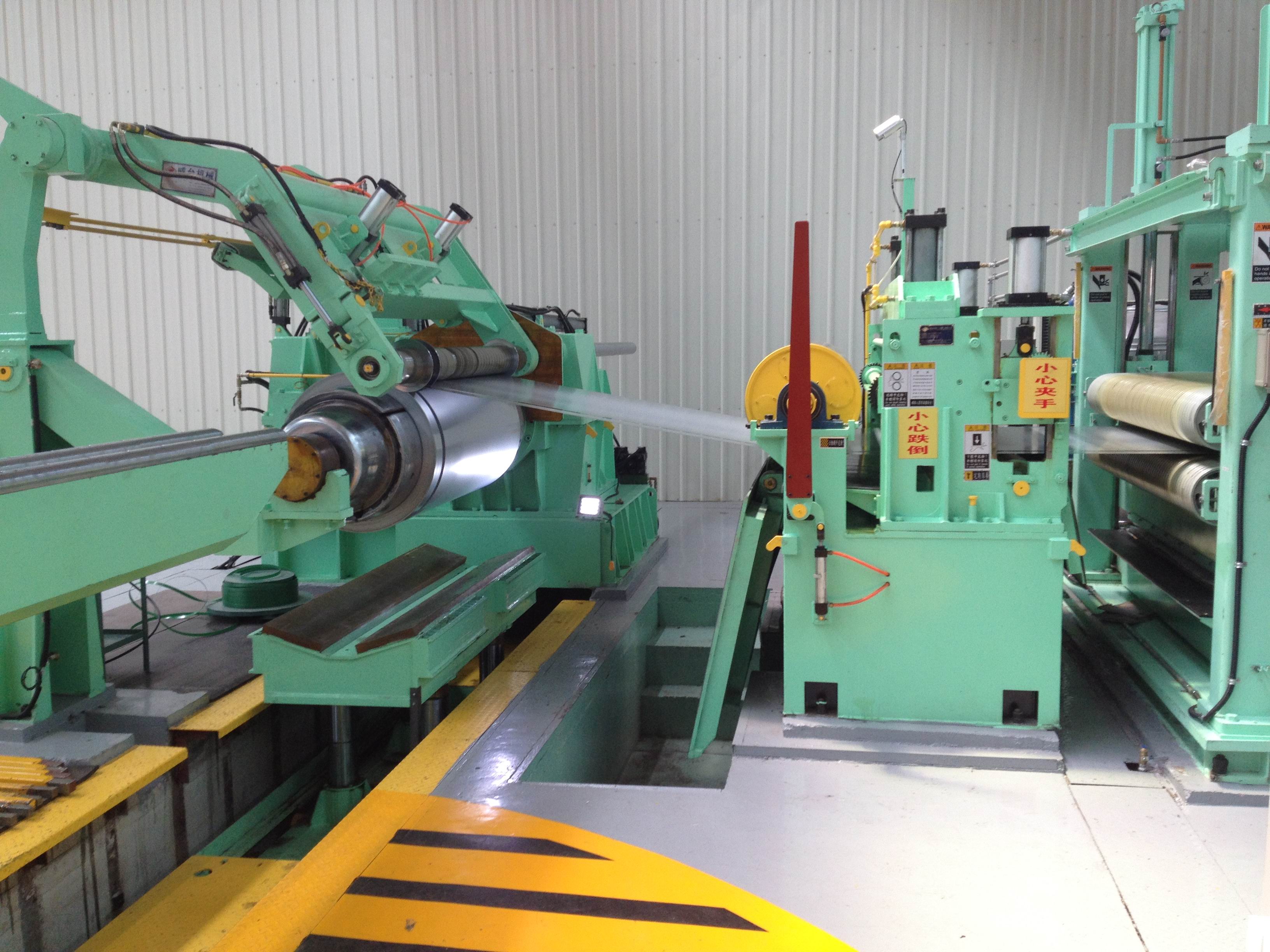 冷(leng)軋縱(zong)剪機組收料部分