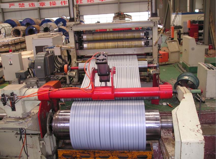 鍍鋅、綵塗縱剪(jian)機組