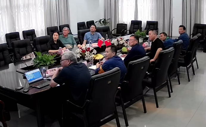 愛通公(gong)司史蔕芬先生(sheng)訪問(wen)興晟